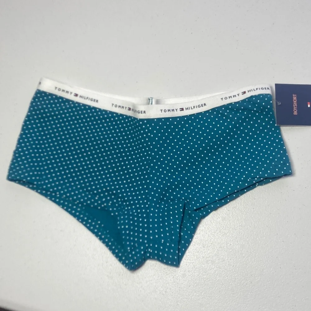 3/$18 Tommy Hilfiger teal polka dot boyshort panty with logo waistband size S - Picture 4 of 17